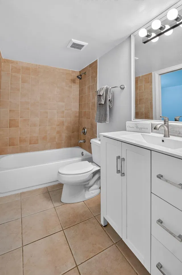 Unit 102 photo 38
