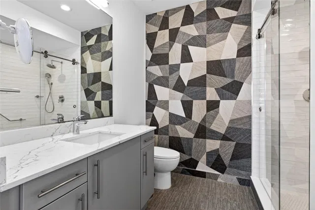 The Meridian Unit 404 photo 8