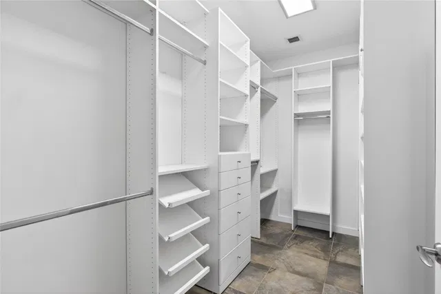 The Meridian Unit 404 photo 9