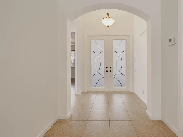  Residence photo 6