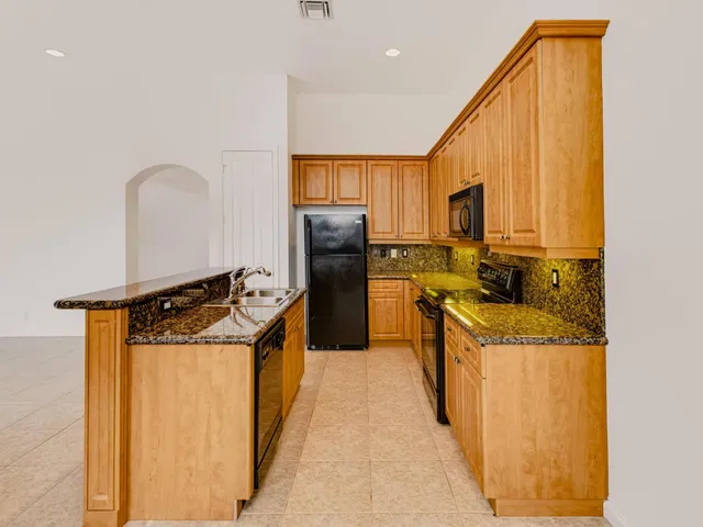  Residence photo 20