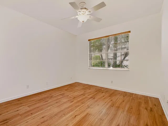  Residence photo 38