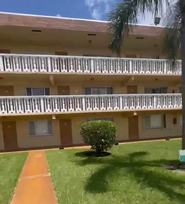 Unit 114 photo 2