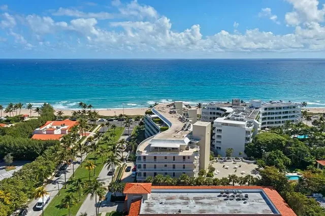 One Royal Palm Way Palm Beach condos, Florida — photo 3