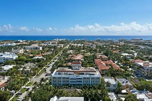 330 Cocoanut Row Palm Beach condos, Florida — photo 3