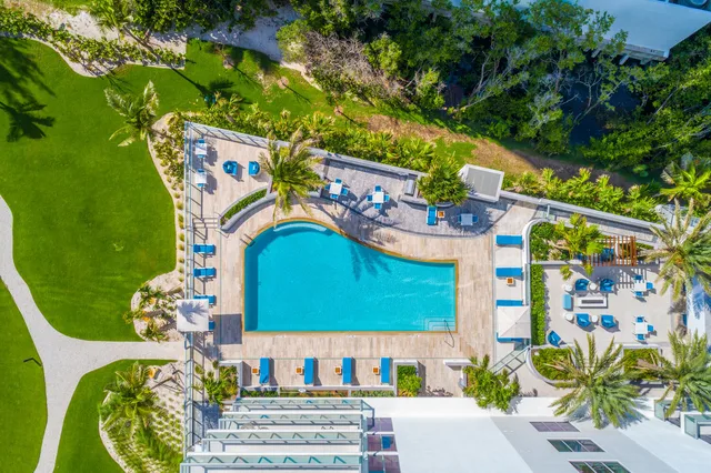 5000 North Ocean — N Pool Deck