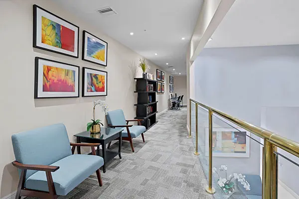 610 Clematis — West palm beach