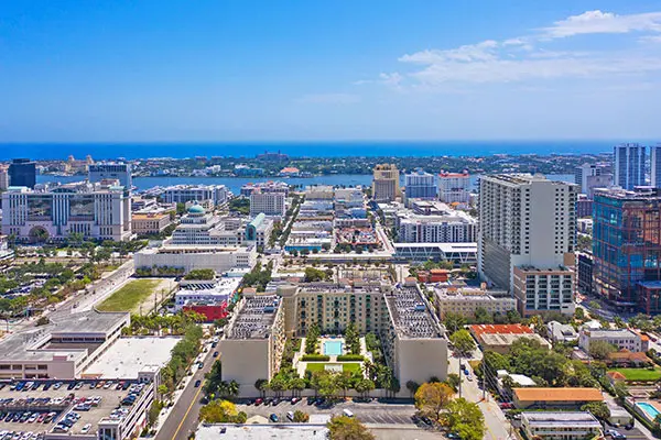 610 Clematis — West palm beach
