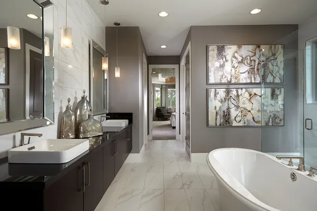 Alton Homes Palm Beach Gardens — Edge B Master Bath