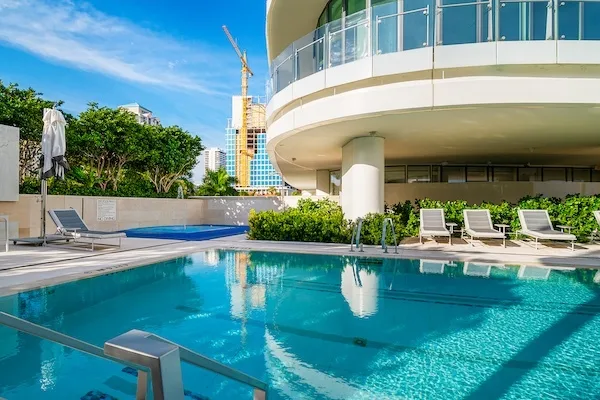 The Bristol Palm Beach condos, Florida — photo 19