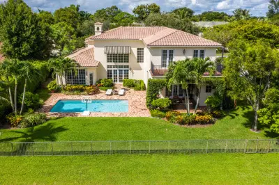 Boca Bath & Tennis condos, Florida — photo 5