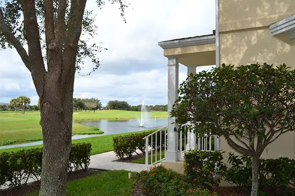 Charleston Court at Abacoa condos, Florida — photo 3