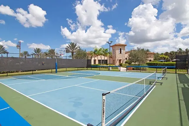 Jupiter Country Club condos, Florida — photo 2