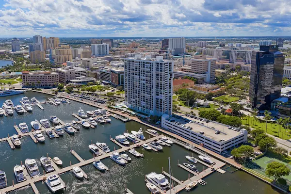 Waterview Towers West Palm Beach condos, Florida — photo 2