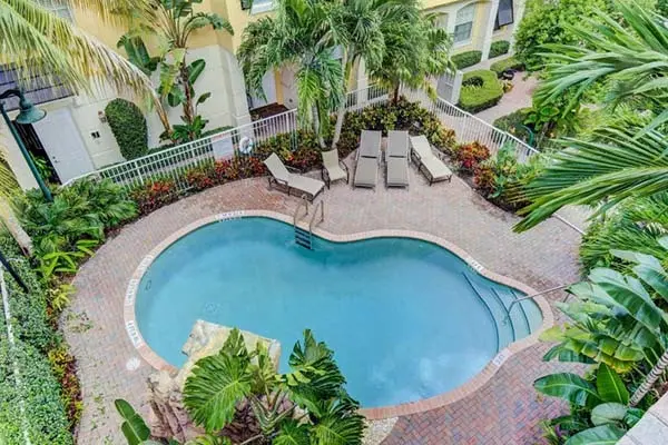 Hamilton Place — Delray beach