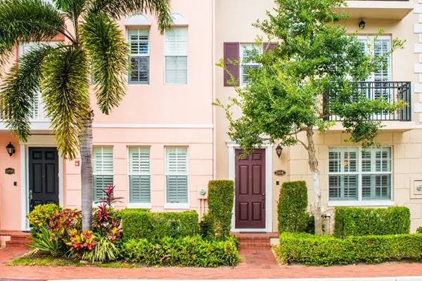 Heritage Club — Delray beach feature