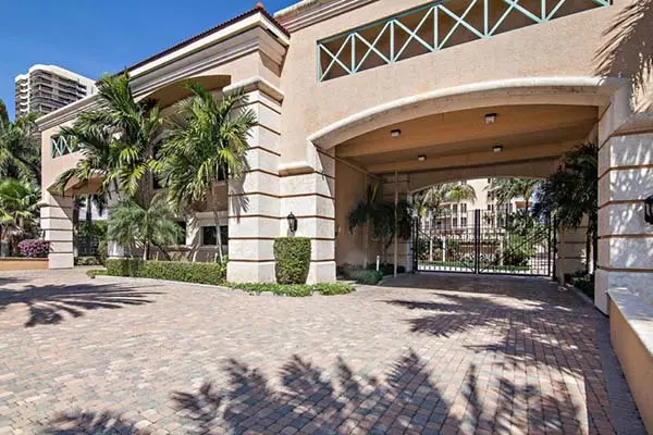 Oasis Singer Island condos, Florida — photo 4
