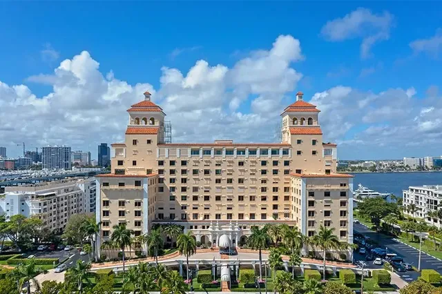 Palm Beach Biltmore condos, Florida — photo 7