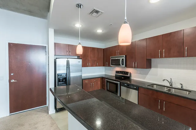 The Edge West Palm Beach — Kitchen