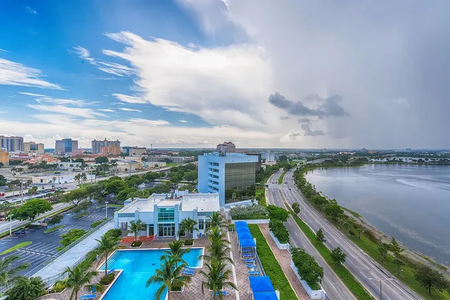 The Edge West Palm Beach — Over pool