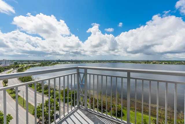 The Edge West Palm Beach — View