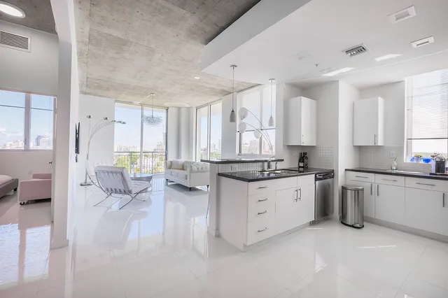 The Edge West Palm Beach condos, Florida — photo 9