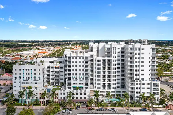 Tower 155 condos, Florida — photo 2