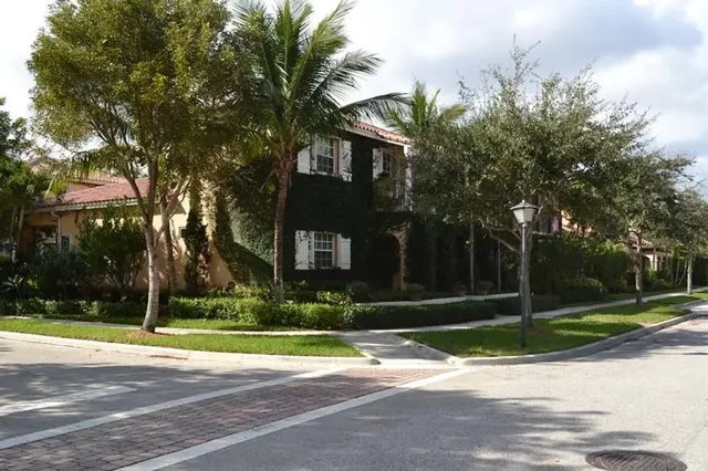 Valencia at Abacoa condos, Florida — photo 4