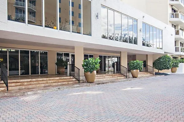 Villa Lofts — West palm beach