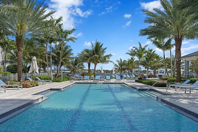 Water Club North Palm Beach — Lap pool