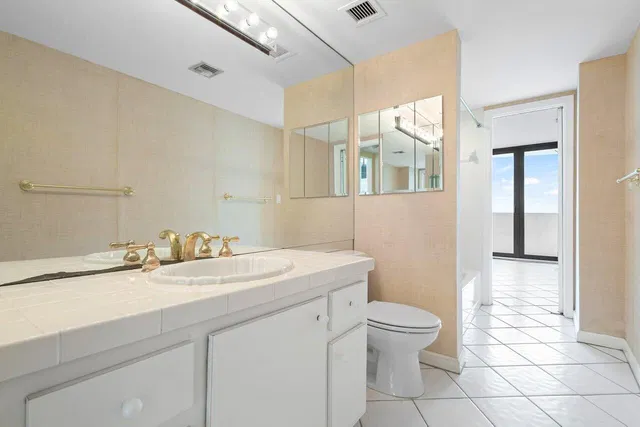 Trianon Unit Ph5 photo 10