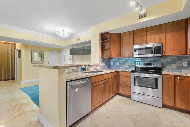 Courtyards in Cityplace Unit 510 photo 13