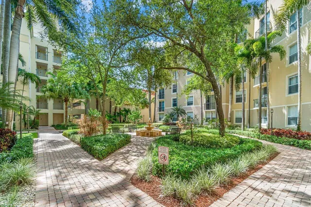 Courtyards in Cityplace Unit 510 photo 33