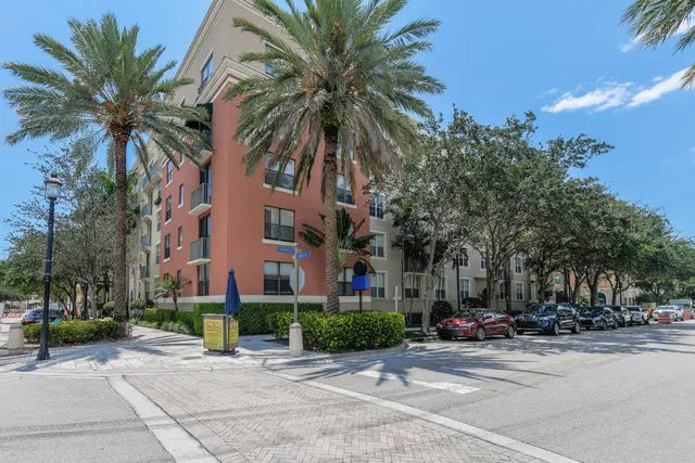 Courtyards in Cityplace Unit 510 photo 37