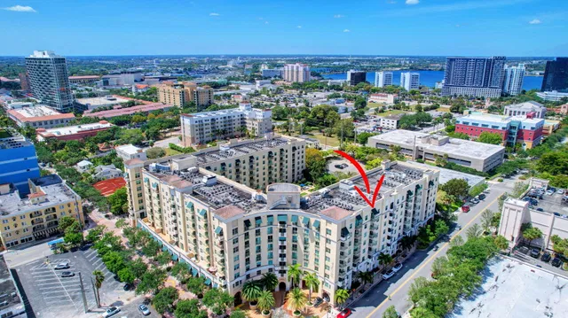 610 Clematis Unit 808 photo 18