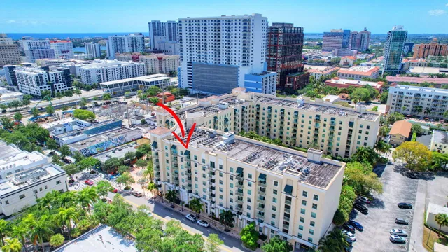 610 Clematis Unit 808 photo 25