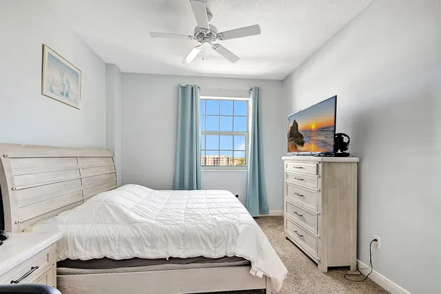 610 Clematis Unit 808 photo 47