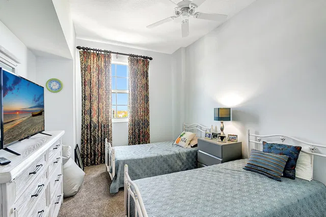 610 Clematis Unit 808 photo 50