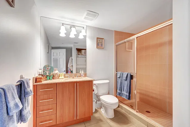 610 Clematis Unit 808 photo 52
