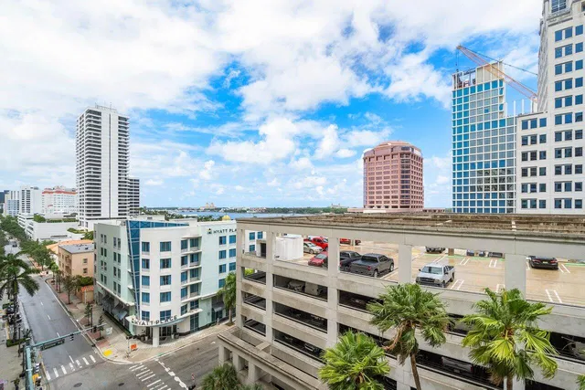 One City Plaza Unit 609 photo 8