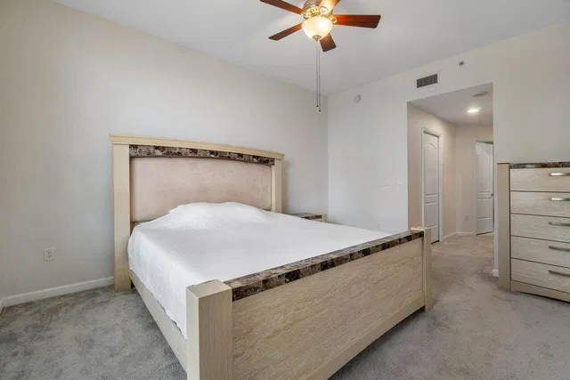 One City Plaza Unit 609 photo 17