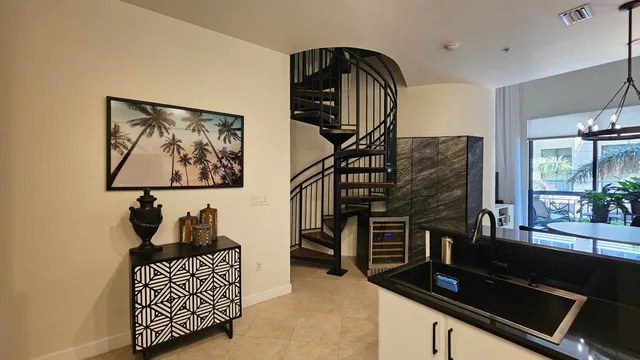 One City Plaza Unit 232, 801 S Olive Avenue S, West Palm Beach, exterior