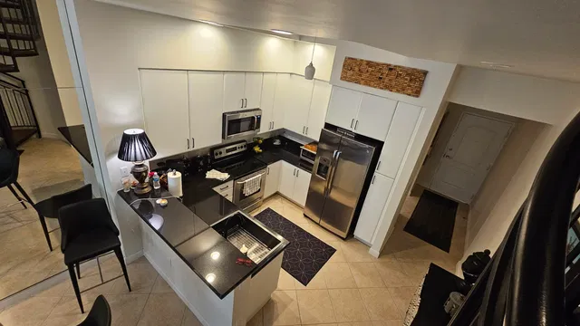 One City Plaza Unit 232 photo 5