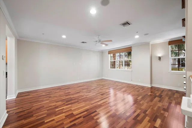 Magnolia Court Residence photo 8