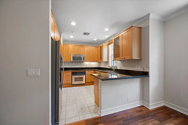 Magnolia Court Residence photo 15