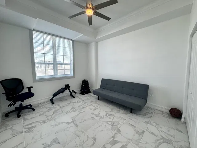 The Whitney Unit 829 photo 14