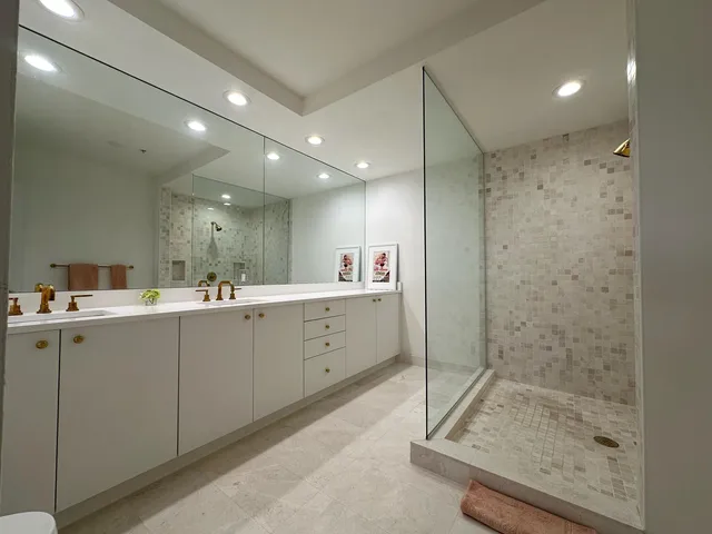 One City Plaza Unit 1001 photo 2