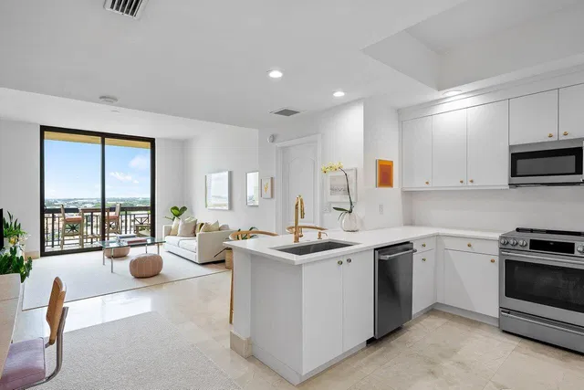 One City Plaza Unit 1001 photo 7
