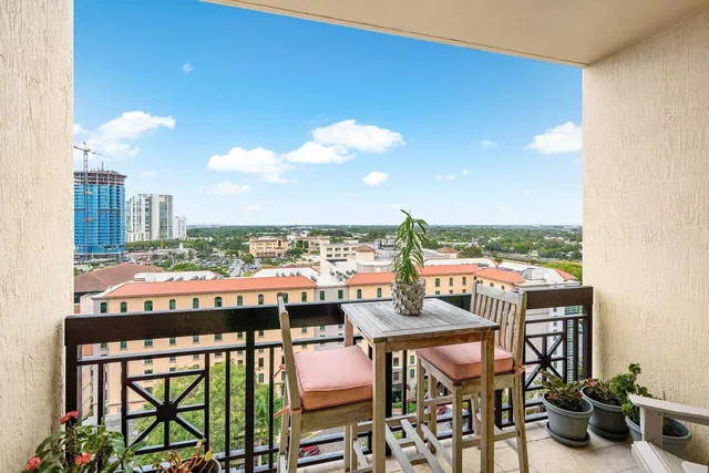 One City Plaza Unit 1001 photo 25