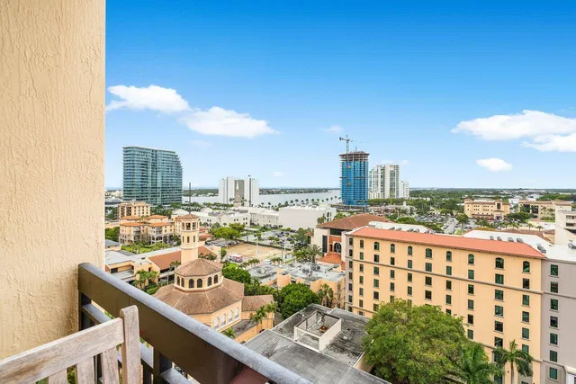 One City Plaza Unit 1001 photo 27